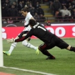Coppa Italia: è una Juve imbattibile! Doppio Caceres affonda il Milan, Conte ipoteca la finalissima